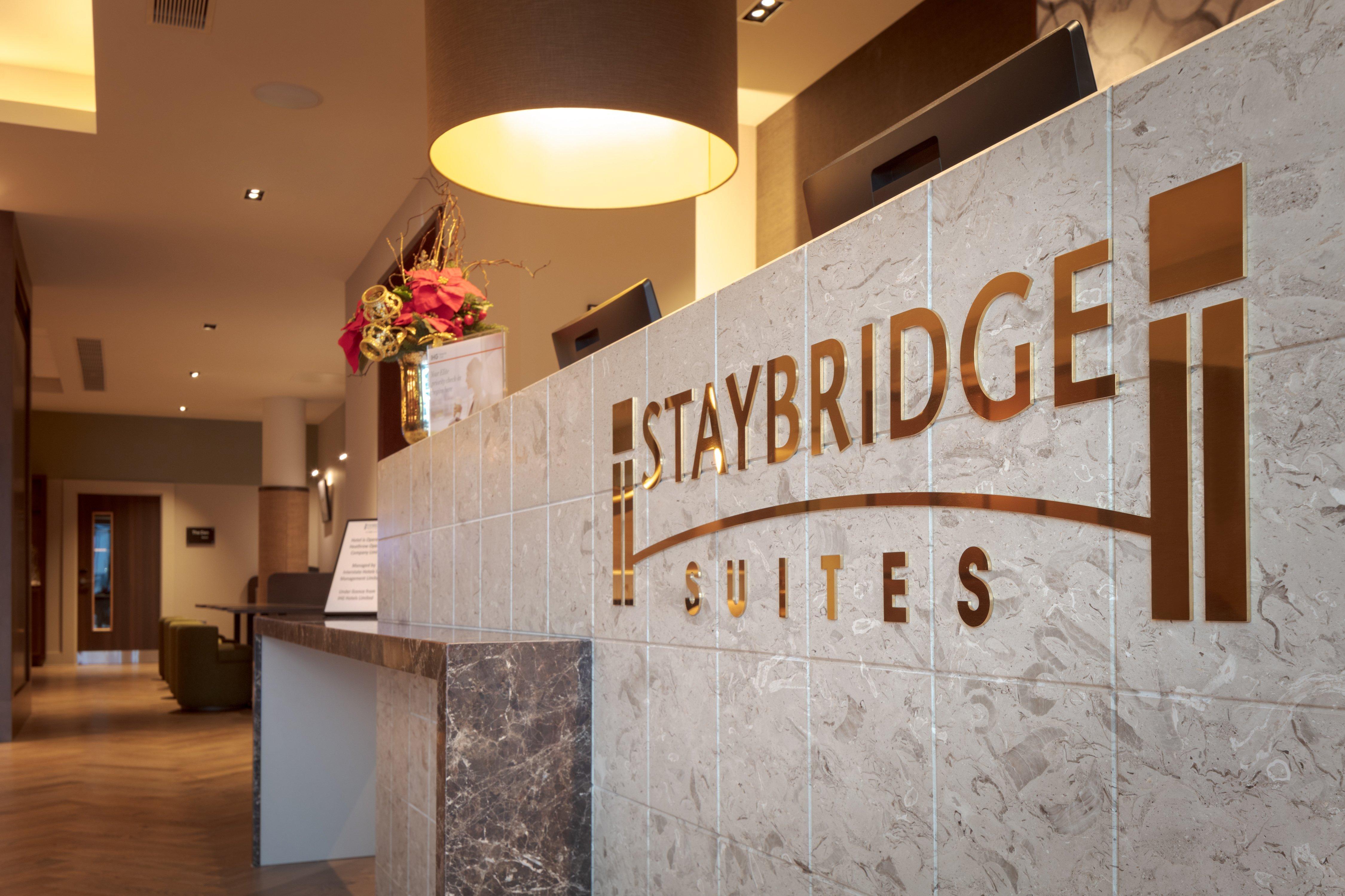 Staybridge Suites London Heathrow - Bath Road, An Ihg Aparthotel Hillingdon Extérieur photo